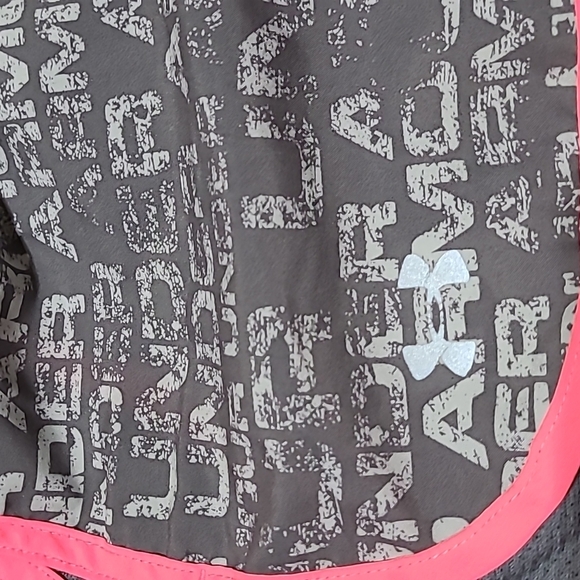 UNDER ARMOUR HEATGEAR Mesh Lined Logo Pink Athletic Shorts PRICE FIRM - Picture 2 of 10